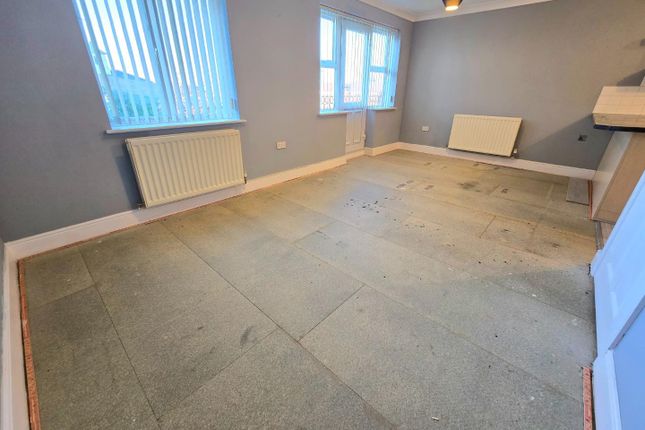 79, Alverton Drive, Darlington photo 2