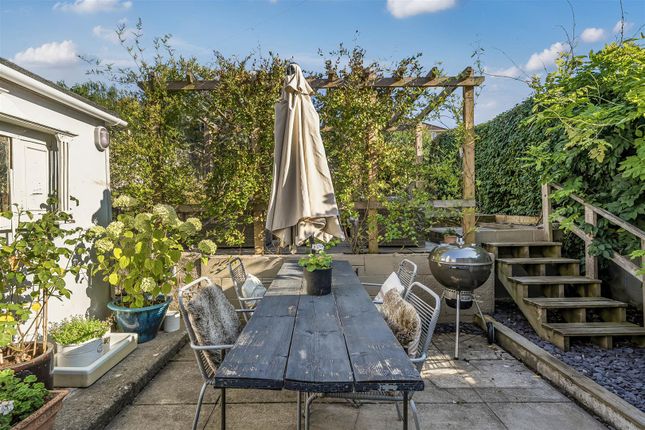 Rear Patio.Jpg