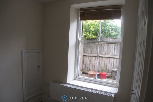 Flat One, Bristol House Court Barton, Ilminster photo 5