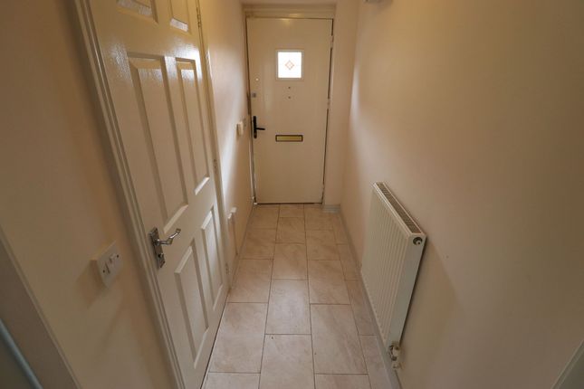 24 Sark Gardens, Blackburn photo 2