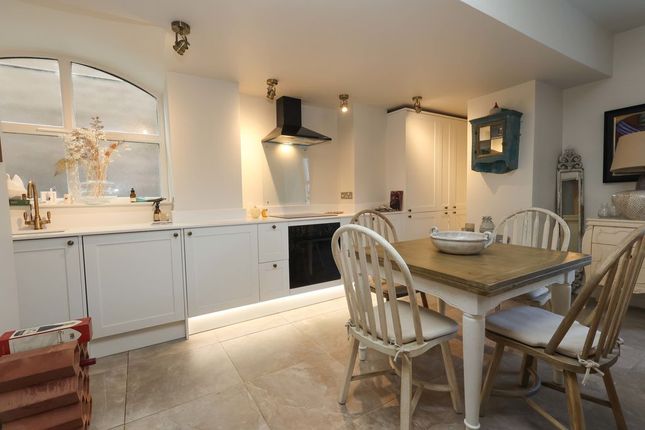 Flat 1 Richmond House, 15, Elton Road, Clevedon photo 5