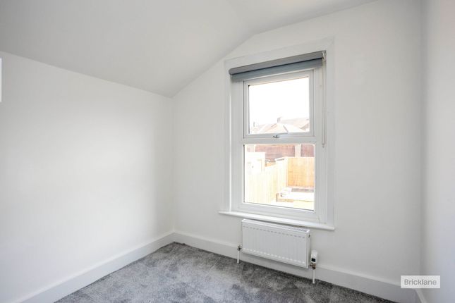 Terraced house to rent in Beaconsfield Road, Chatham