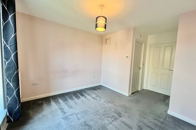 Flat to rent in St. Johns Close, Peterborough