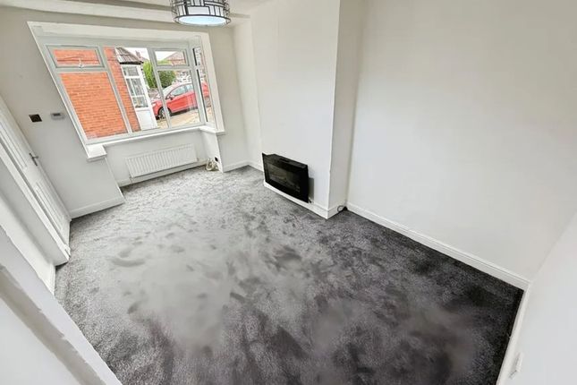 46 Howard Crescent, Stoke-On-Trent photo 3