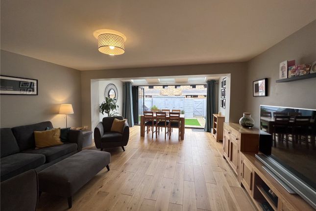 14, Sunderland Place, Farnborough photo 3