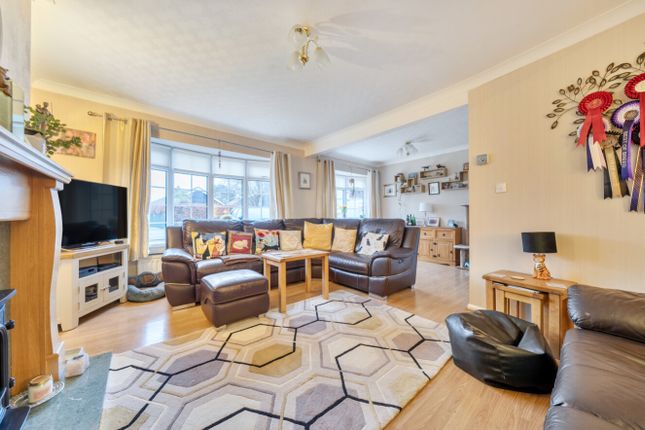 12, Whisby Court, Grimsby photo 2