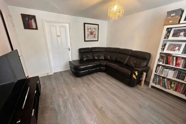 9 Heath Wood Drive, Maidstone photo 2