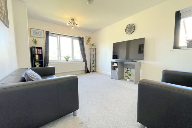 12, Mannings Road, Colchester photo 4