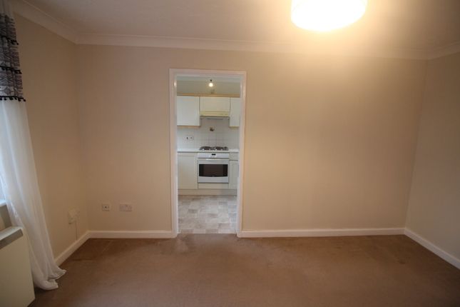 Longparish Court, Walled Meadow Andover Hants photo 3