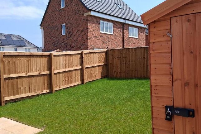 Highmont, Lunts Heath, Widnes photo 4