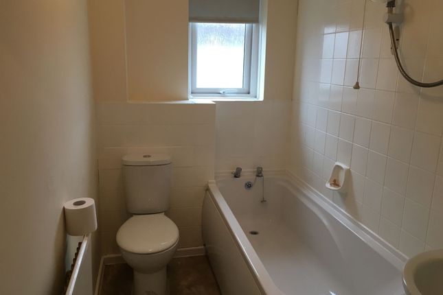 32 Waltwood Park Drive, Newport photo 5