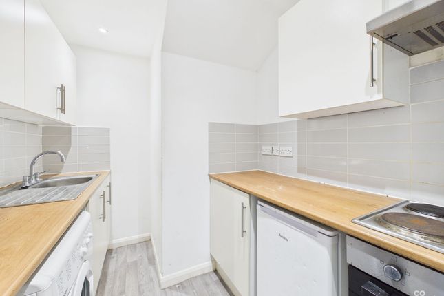 28c Thompson Road, Brighton photo 2