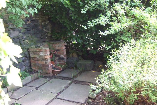 97 Kilpin Hill Lane, Dewsbury photo 3