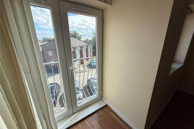 12 Whitestone Court,, Shaw Lane, Merseyside photo 5