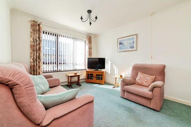 27, The Mews, Norton Hall Farm, Letchworth Garden City photo 2