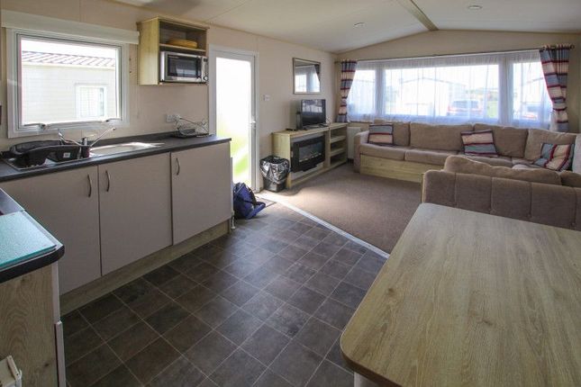 4, Fir View Tan Y Ffridd Holiday Park, Llangyniew, Powys photo 3
