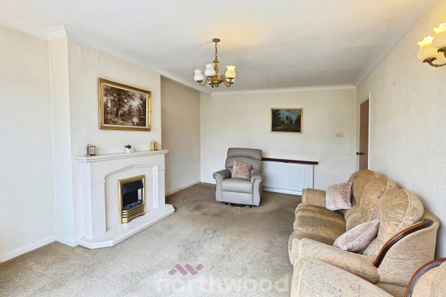 24, Ivanhoe Close, Doncaster photo 3