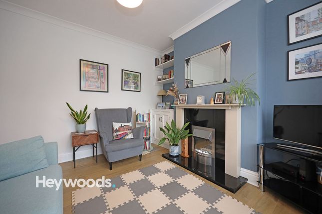 16 Belfield Avenue, Newcastle photo 3