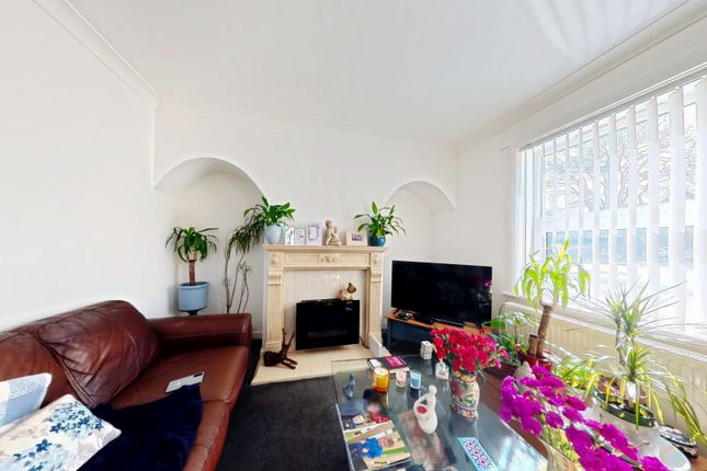1, Tandridge Court, Darlington photo 3