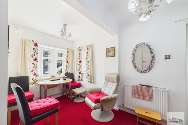 29, Harcourt Crescent, Nottingham photo 4
