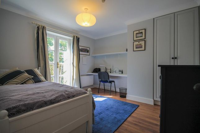 Town house to rent in Brookside, Cambridge