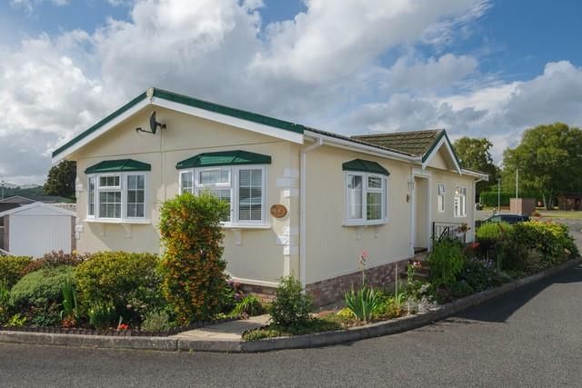 Thumbnail Mobile/park home for sale in 84 The Dell, Caerwnon Park, Builth Wells