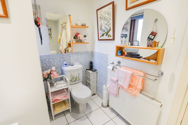 Flat for sale in 1A Burnlea Road, Largs