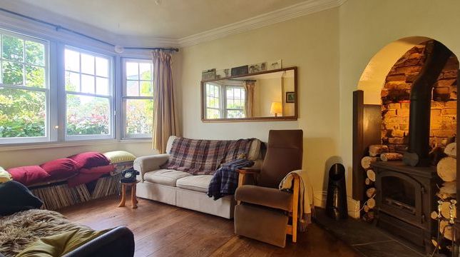 1, Meadow Walk, Tadworth photo 2