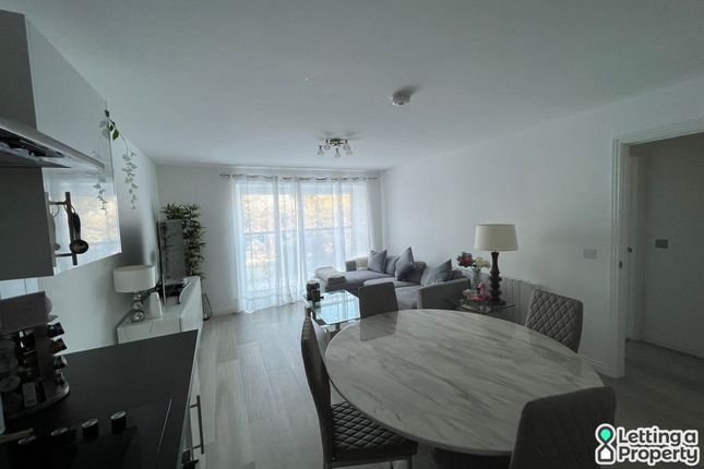 Harrow Close, Bedford photo 3