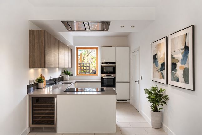 6, Gibsons Place, Brentford photo 3