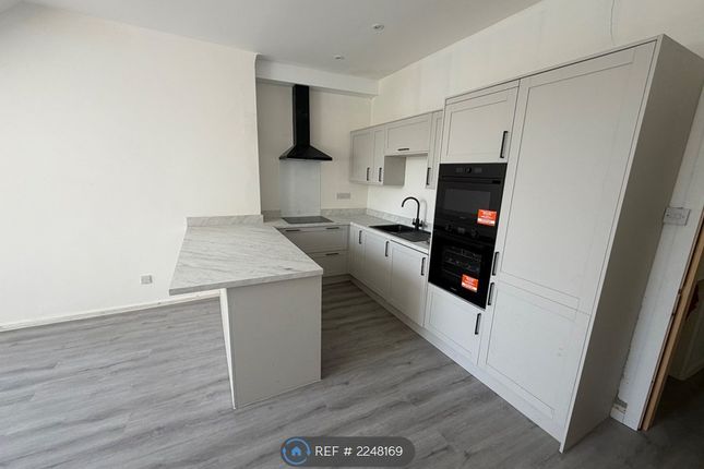 Flat, Ullet Road, Liverpool photo 4