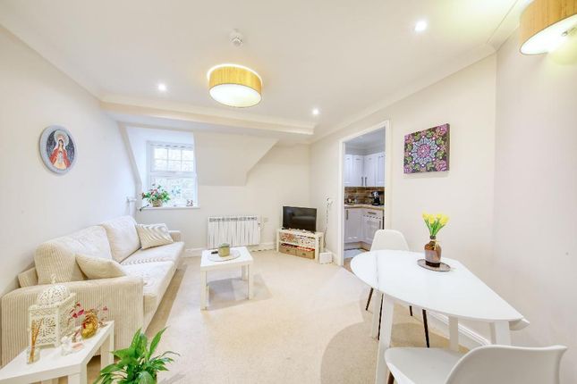 33 B, Arterberry Rd, London photo 2
