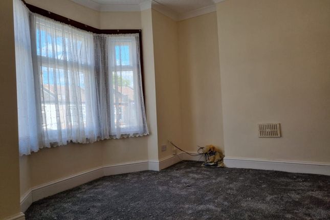 15 Grosvenor Road, London photo 4
