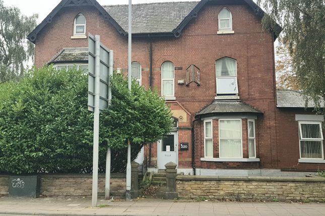 Thumbnail Room to rent in 220 Wellington Road South, Stockport, Cheshire