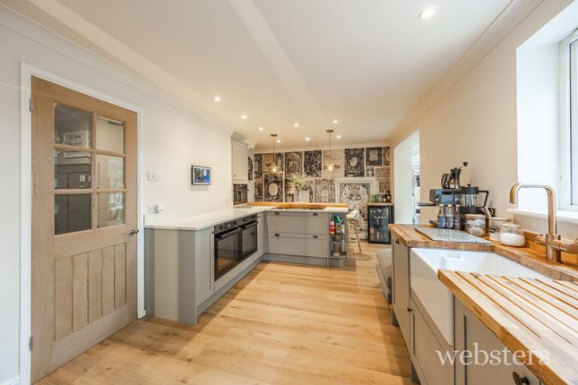34 Broom Close, Norwich photo 2