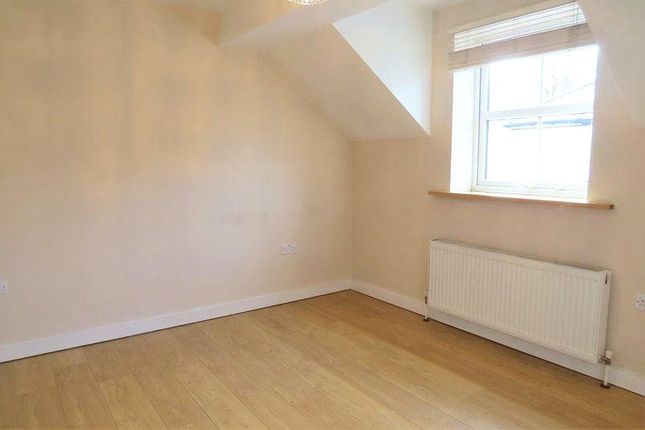 6A,, St. Johns Road, Surrey photo 4