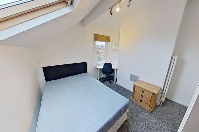 24  Thomas Street, Leeds photo 4