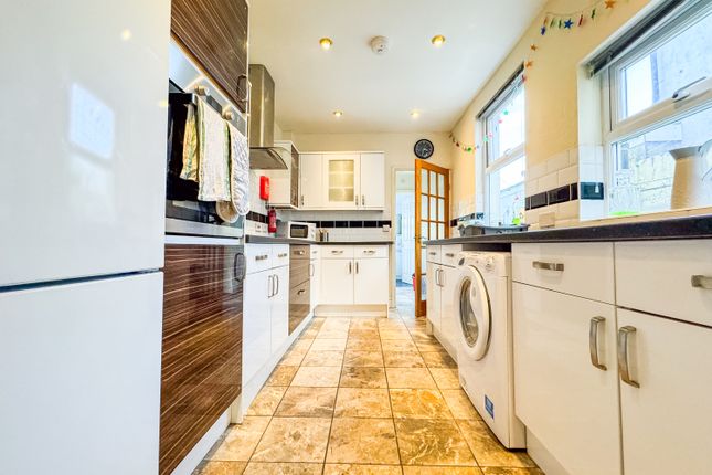 4-bed terraced on 94, Arabella Street, Cardiff, £2,100/mo