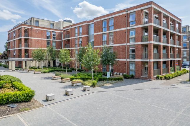 Flat for sale in Medallion House, York