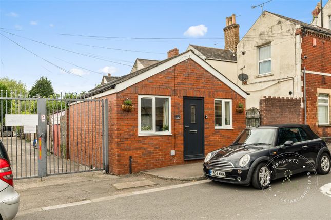 Thumbnail Bungalow for sale in Cambridge Street, Cardiff