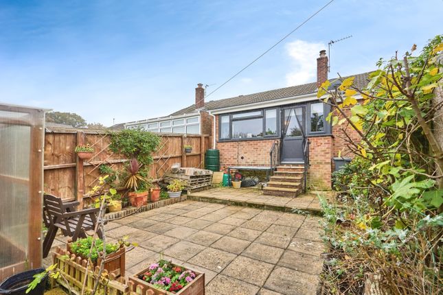 38, Winston Avenue, Isle of Wight photo 2