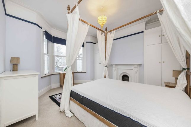 4, Laitwood Road, London photo 4