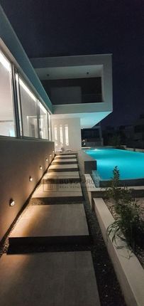 Villa for sale in Yeroskipou, Paphos, Cyprus
