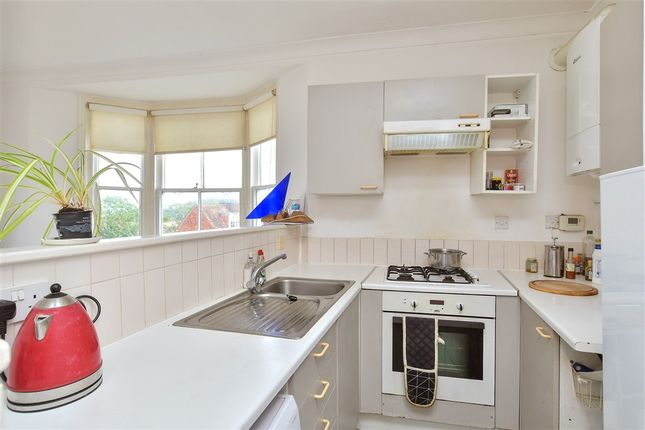 58, Western Road photo 4