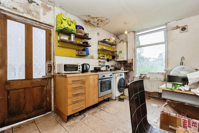 35, Moorton Avenue, Greater Manchester photo 3