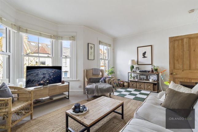 Thumbnail Maisonette to rent in Aslett Street, London