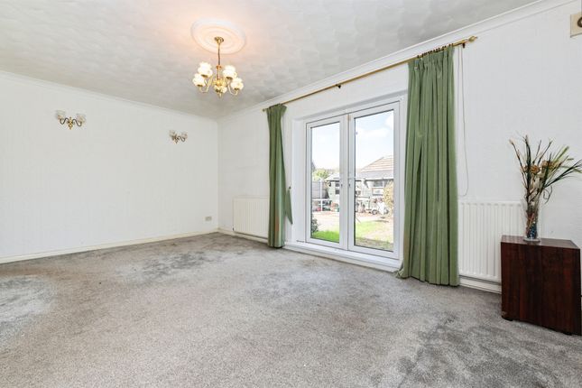 St Edwards, Grosvenor Road, Grays photo 4