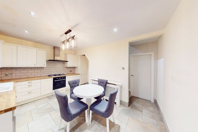431 Manchester Road, Bolton photo 4