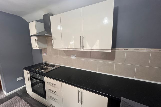 24 Gerald St, Swansea photo 5
