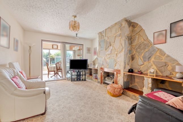 50, Ash Road, Sutton photo 4